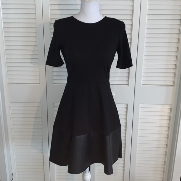 Design Lab Lord & Taylor Dresses & Skirts - Design Lab from Lord and Taylor Black Short Sleeve Dress w/ Faux Leather Size S